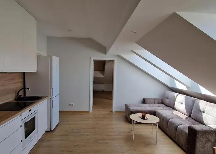 Eva & Free-parking *